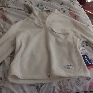 Warm sweater in a cream white color for 50% off